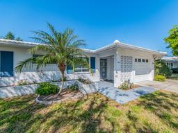 Picture of 8622 140Th Way, Seminole, FL 33776