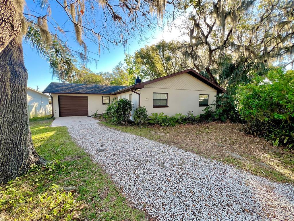 Picture of 407 Paradise Island Drive, Haines City, FL 33844