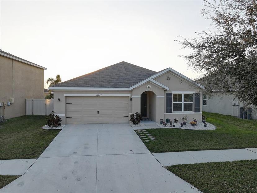 Picture of 12029 Gillingham Harbor Lane, Gibsonton FL 33534