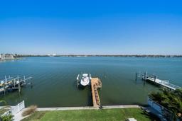 Picture of 6976 S Shore Drive S, St Petersburg, FL 33707