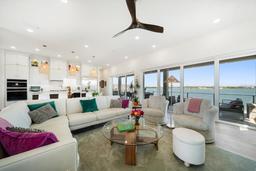 Picture of 6976 S Shore Drive S, St Petersburg, FL 33707