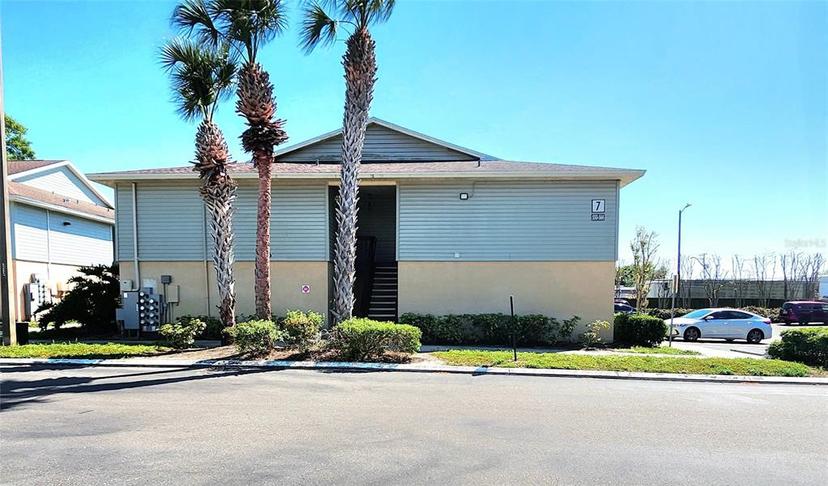 Picture of 552 Golden Raintree Place, Brandon FL 33510