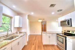 Picture of 1475 S Lake Howard Drive, Winter Haven, FL 33880