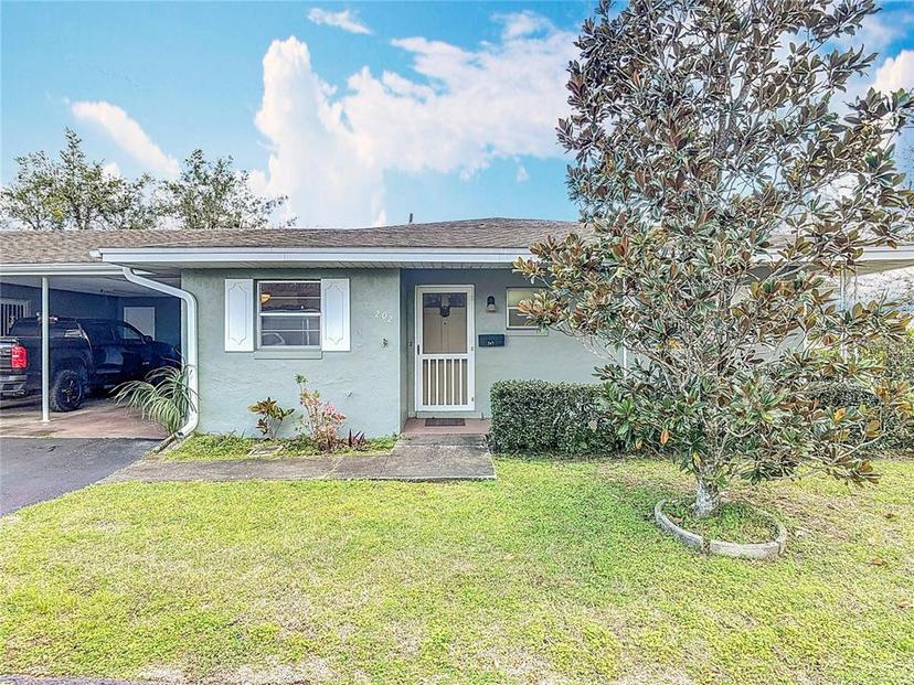 Picture of 202 Oakleigh Drive Unit 90, Deland FL 32724