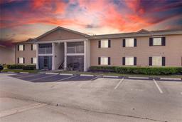 Picture of 145 N Pearl Lake Causeway Unit 104, Altamonte Springs, FL 32714