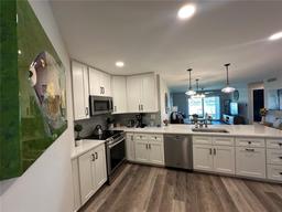 Picture of 6100 Bahia Del Mar Circle Unit 102, St Petersburg, FL 33715