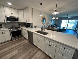 Picture of 6100 Bahia Del Mar Circle Unit 102, St Petersburg, FL 33715