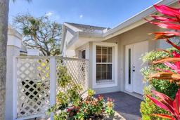 Picture of 5608 Country Club Way Unit 5608, Sarasota, FL 34243