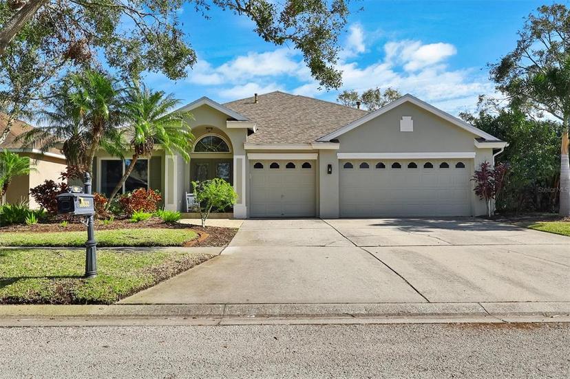 Picture of 10632 Weybridge Drive, Tampa FL 33626