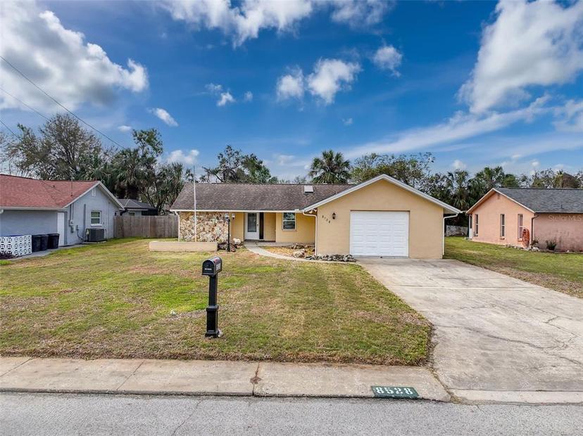 Picture of 8528 Viva Via Drive, Hudson FL 34667