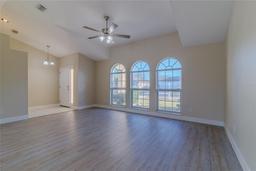 Picture of 5115 NW 21St Loop, Ocala, FL 34482