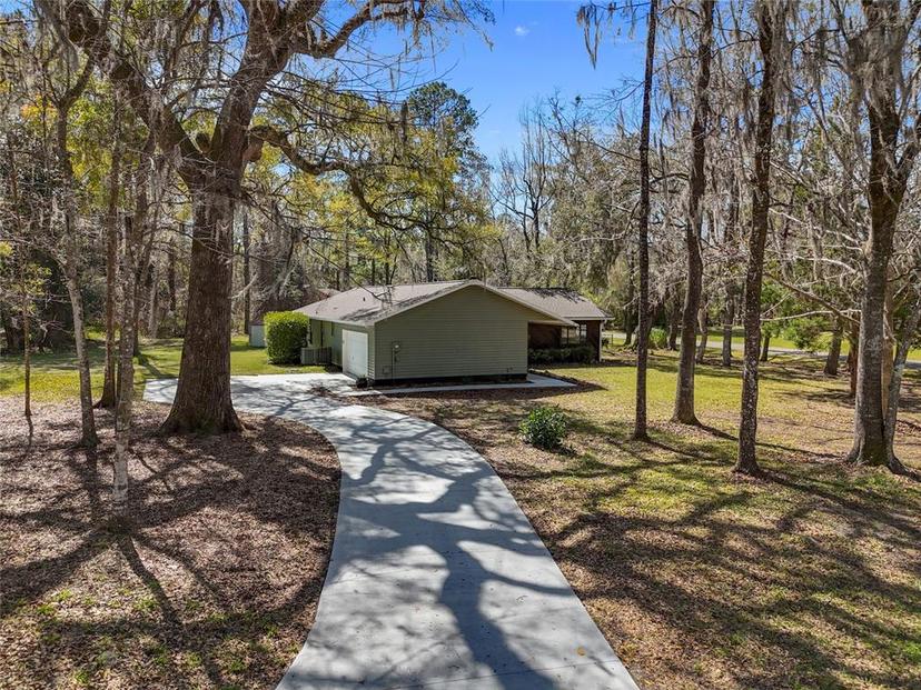 Picture of 7023 NW 92Nd Place, Gainesville FL 32653
