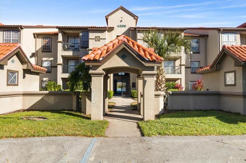 Picture of 4209 Woodstorks Walk Way Unit 1304, Lutz FL 33558