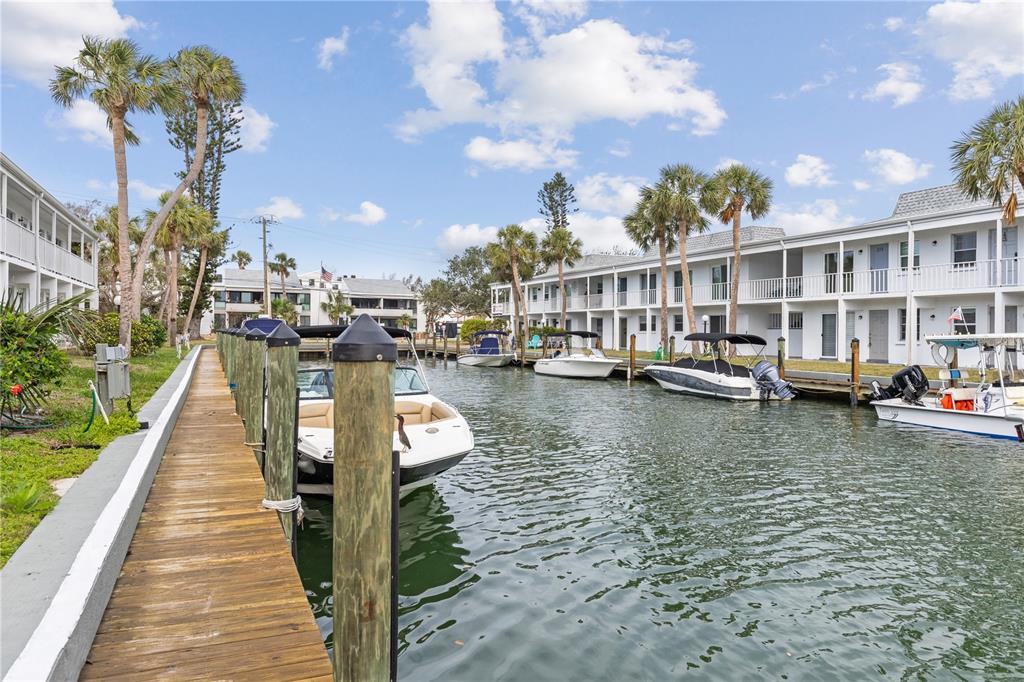 Picture of 902 Gibbs Road Unit 282, Venice, FL 34285