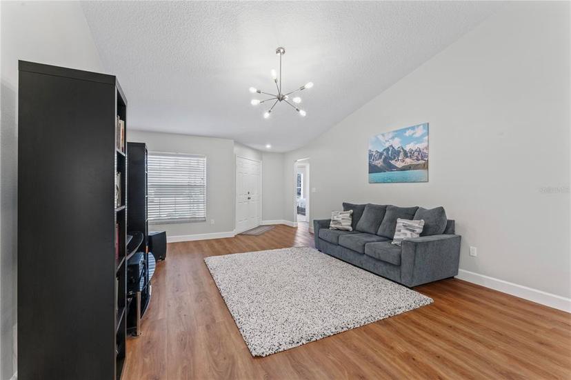 Picture of 1533 Portsmouth Lake Drive, Brandon FL 33511