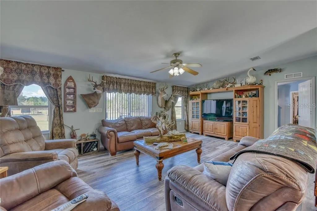 Picture of 6160 Winning Wood Trail, De Leon Springs, FL 32130