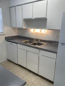 Picture of 5317 Curry Ford Road Unit Q104, Orlando, FL 32812