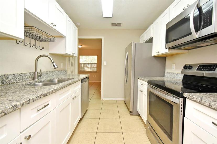 Picture of 2519 Poinsetta Avenue, Sanford FL 32773