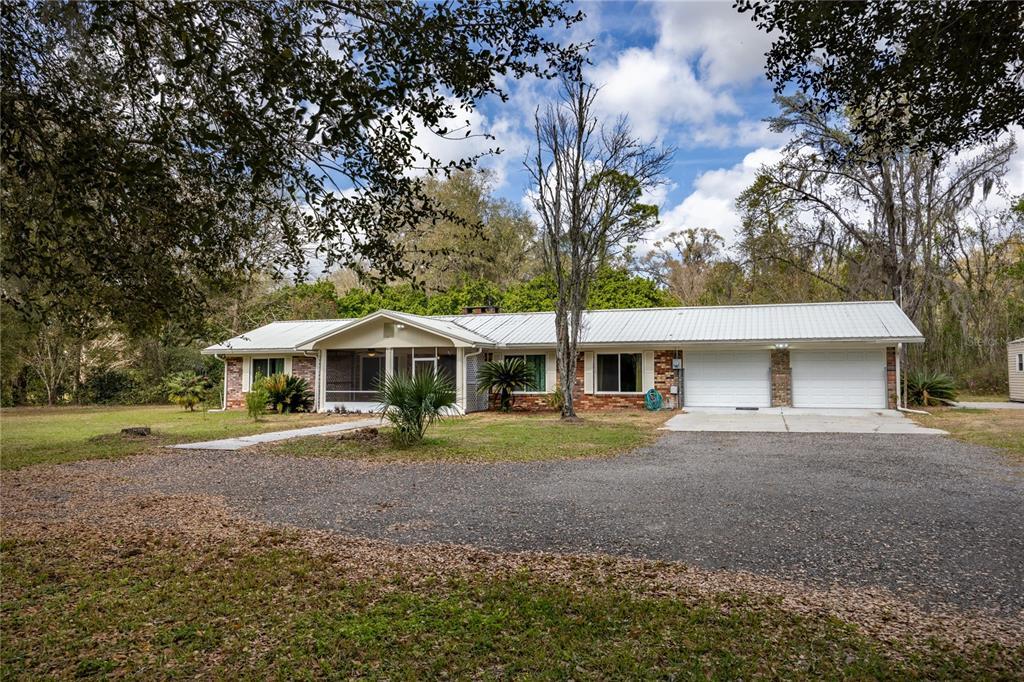 Picture of 19118 SW 13Th Avenue, Newberry, FL 32669