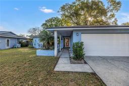 Picture of 2552 Bramblewood Drive W, Clearwater, FL 33763