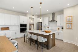 Picture of 12785 Jade Empress Loop Unit 102, Venice, FL 34293