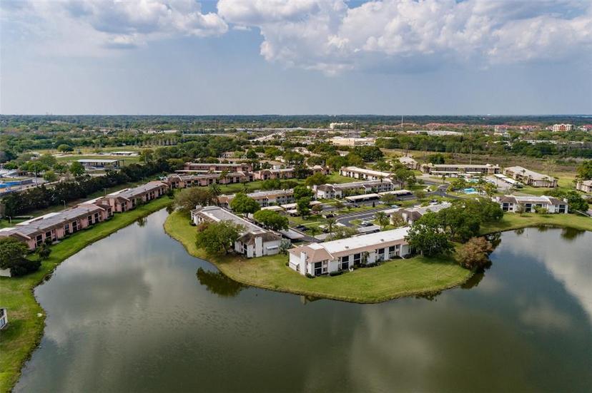 Picture of 142 Lakeview Way Unit 142, Oldsmar FL 34677