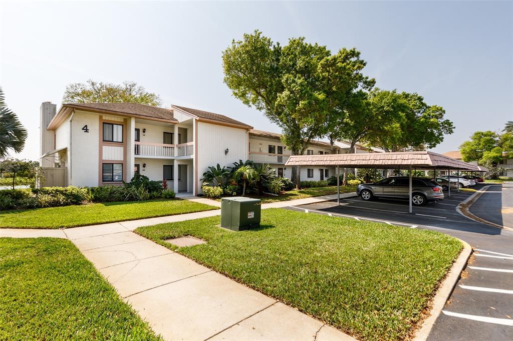 Picture of 142 Lakeview Way Unit 142, Oldsmar, FL 34677