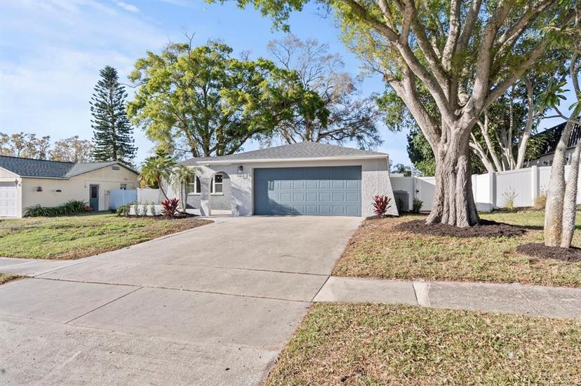 Picture of 1972 Sourwood Boulevard, Dunedin FL 34698
