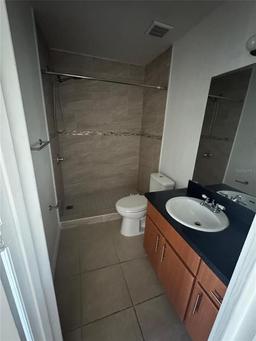 Picture of 445 Fountainhead Circle Unit 264, Kissimmee, FL 34741