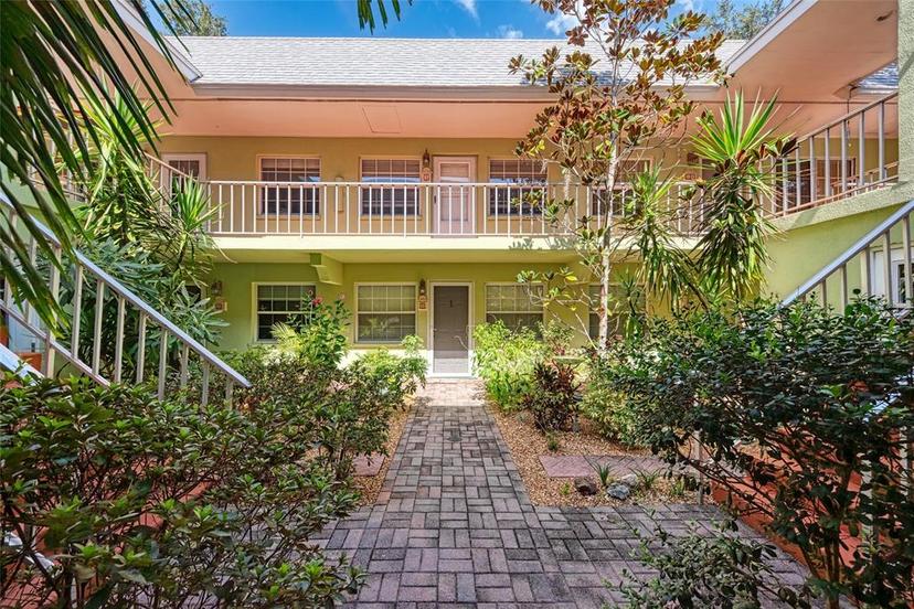 Picture of 445 S Palm Avenue Unit 3, Sarasota FL 34236