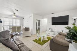 Picture of 7206 N Howard Avenue, Tampa, FL 33604