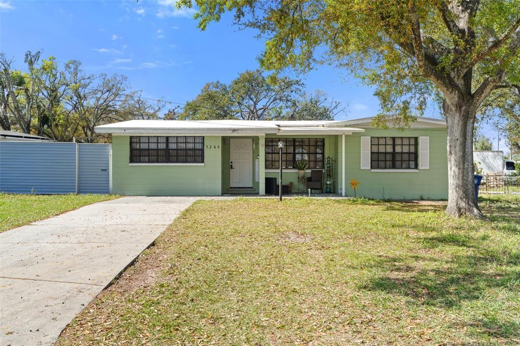 Picture of 7206 N Howard Avenue, Tampa, FL 33604