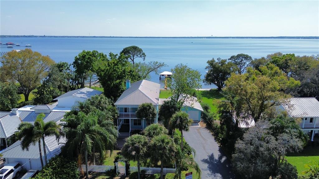 Picture of 2571 Lakeview Drive, Sebring, FL 33870