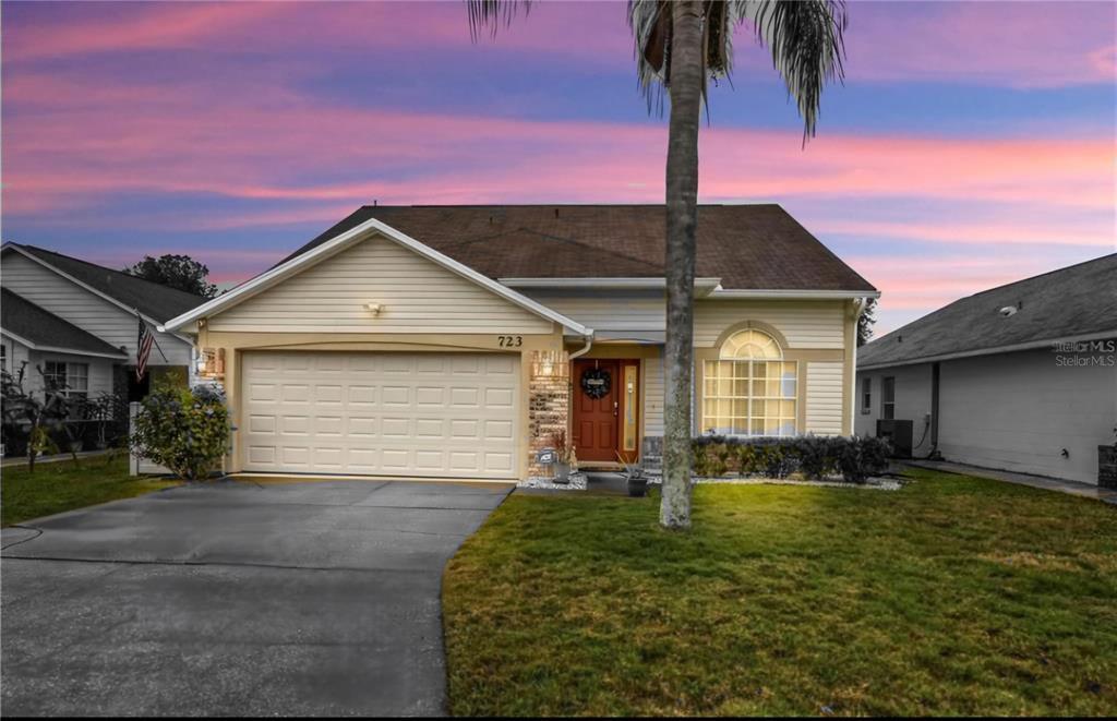 Picture of 723 Allison Avenue, Davenport, FL 33897