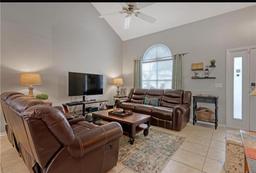 Picture of 723 Allison Avenue, Davenport, FL 33897