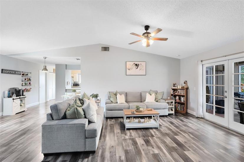 Picture of 409 Surrey Run, Casselberry FL 32707