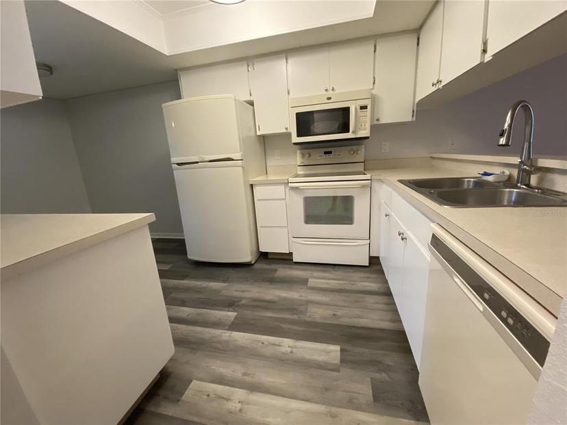 Picture of 2131 Ridge Road S Unit 86, Largo FL 33778