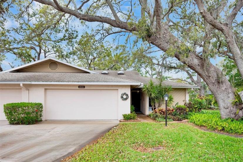 Picture of 3561 Wilkinson Woods Drive Unit 35, Sarasota FL 34231