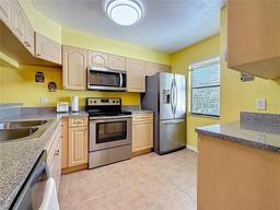 Picture of 3001 58Th Avenue S Unit 912, St Petersburg, FL 33712