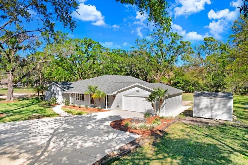 Picture of 19531 Deer Lake Road, Lutz FL 33548