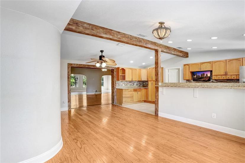 Picture of 19531 Deer Lake Road, Lutz FL 33548