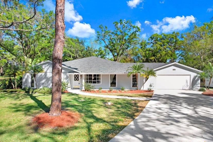 Picture of 19531 Deer Lake Road, Lutz FL 33548