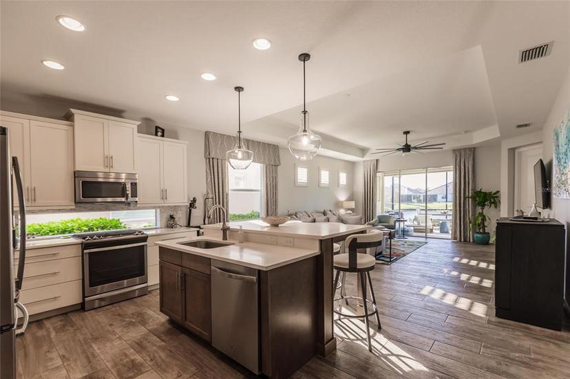 Picture of 2962 Trustee Avenue, Sarasota FL 34243