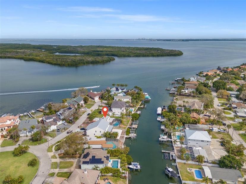 Picture of 1936 Arrowhead Drive Ne, St Petersburg FL 33703