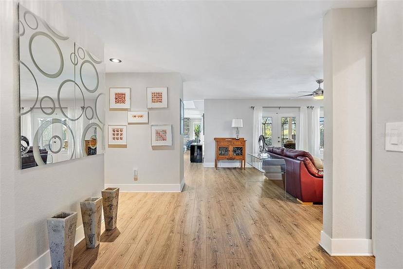 Picture of 1426 75Th Circle Ne, St Petersburg FL 33702