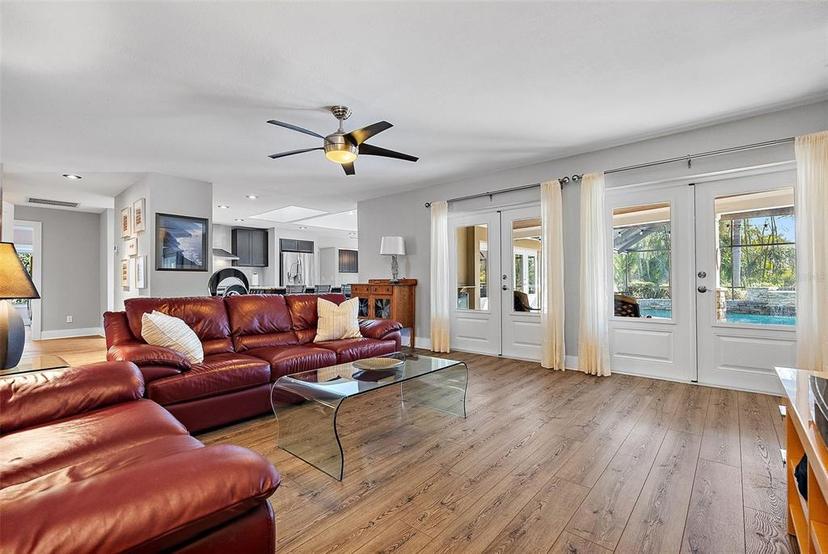 Picture of 1426 75Th Circle Ne, St Petersburg FL 33702