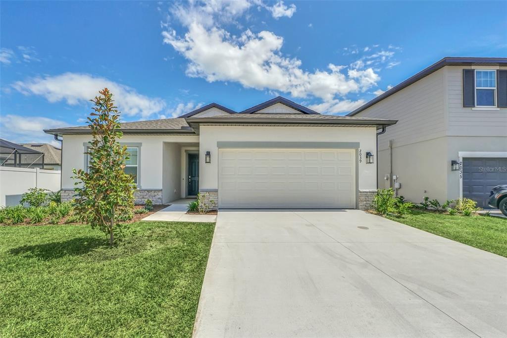 Picture of 2039 Derwent Drive, Davenport, FL 33896