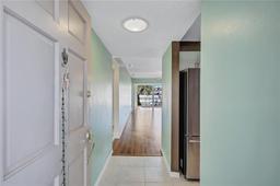Picture of 19029 Us Highway 19 N Unit 1-22, Clearwater, FL 33764