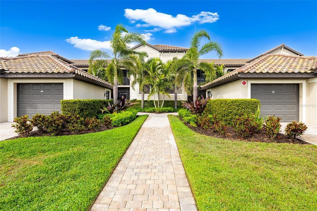 Picture of 5694 Palmer Circle Unit 204, Lakewood Ranch, FL 34211