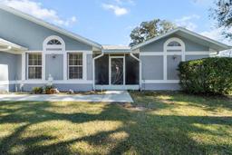 Picture of 1325 E Silver Thorn Loop, Hernando, FL 34442